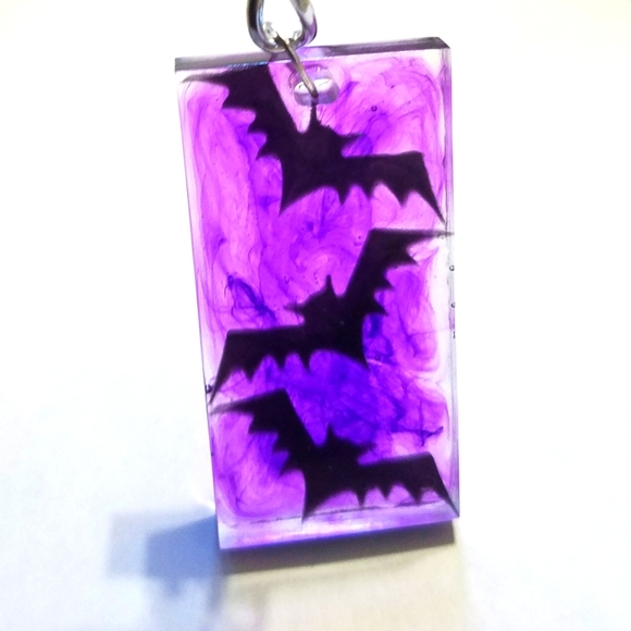 uolibeD Oddities Other - Eerie Bat Keychain